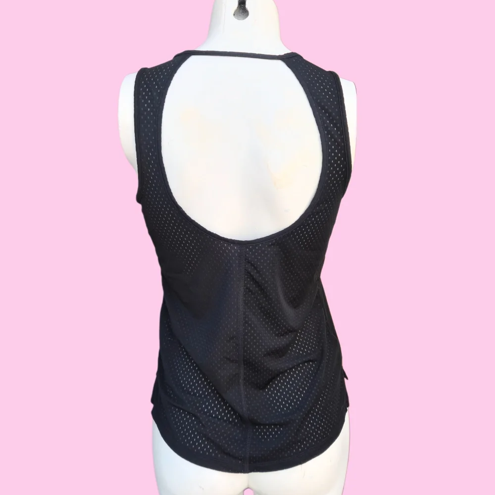 Nike Womens Dri-Fit One Luxe Breathe Standard Tank Top X-SMALL